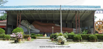 Shelter housing Malaysia's largest reclining Buddha at Wat Phothivihan, Tumpat, Kelantan